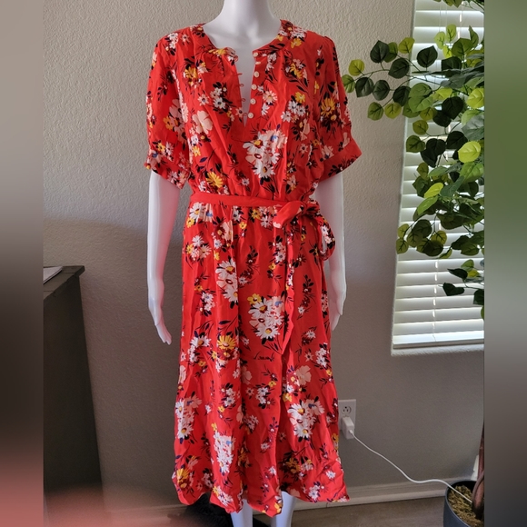 LOFT Dresses Loft Floral Midi Dress Poshmark